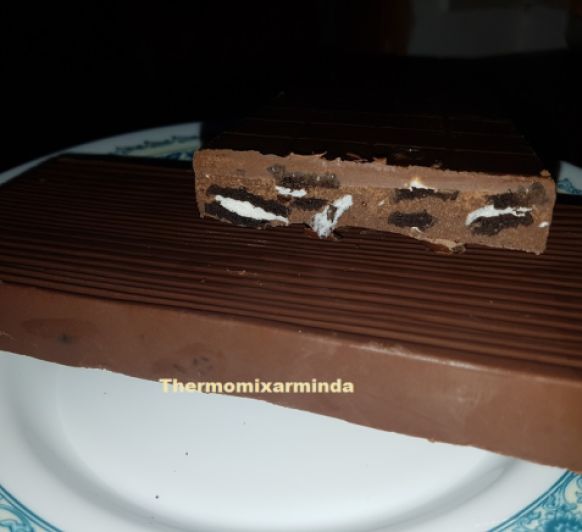 Turrón de chocolate con galletas oreo